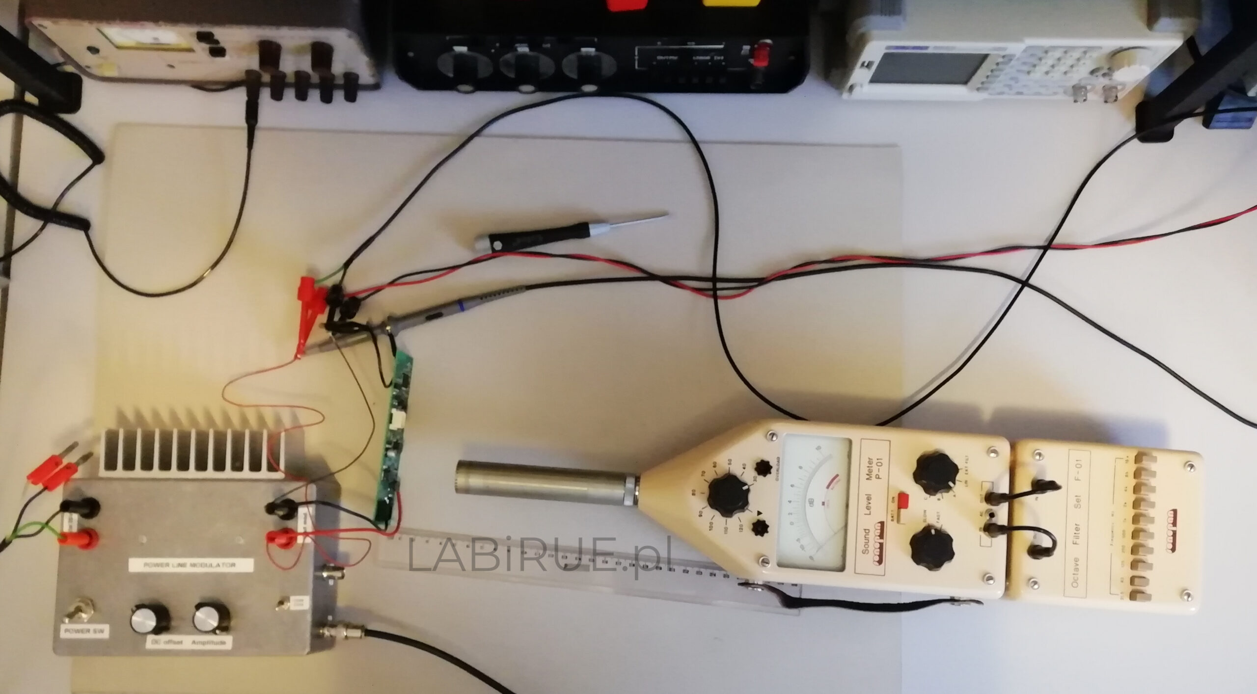 Audible noise of ceramic capacitors  amplified by cavity